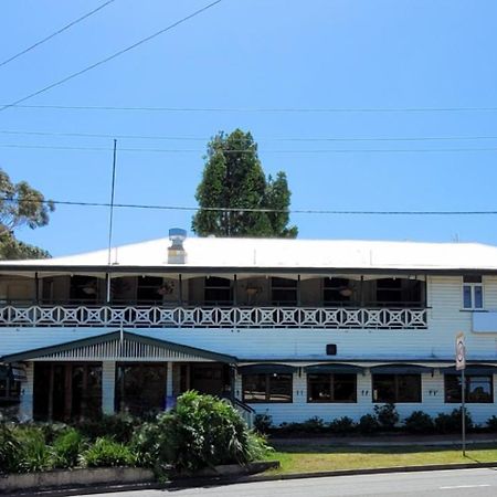 Maleny Hotel ภายนอก รูปภาพ