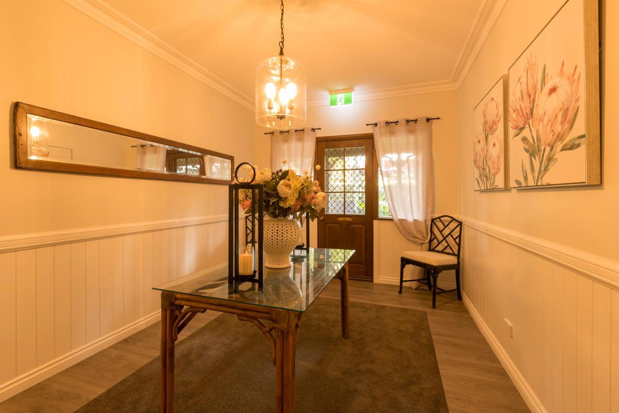 Maleny Hotel ภายนอก รูปภาพ