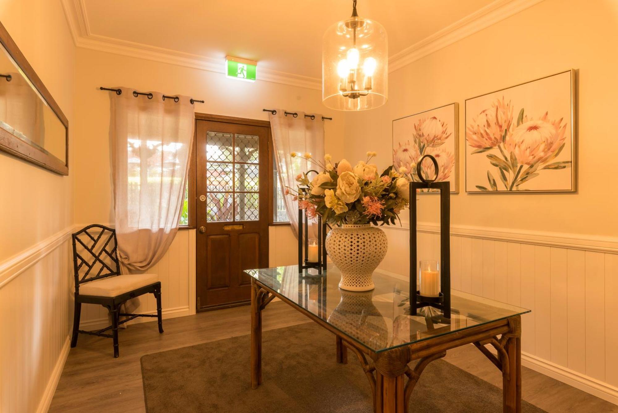 Maleny Hotel ภายนอก รูปภาพ