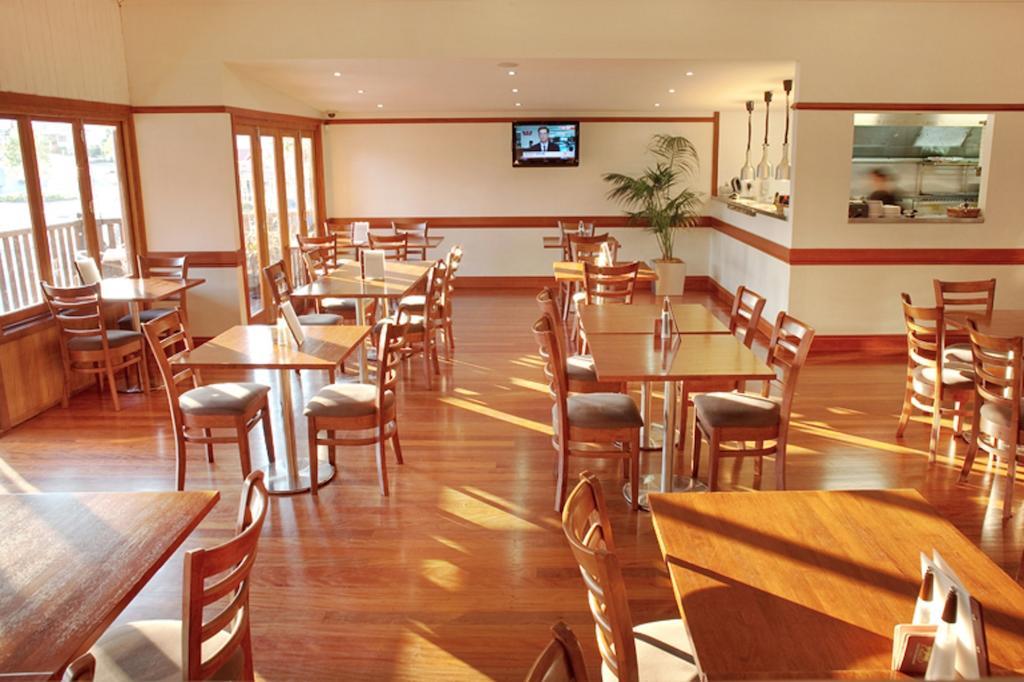 Maleny Hotel ภายนอก รูปภาพ