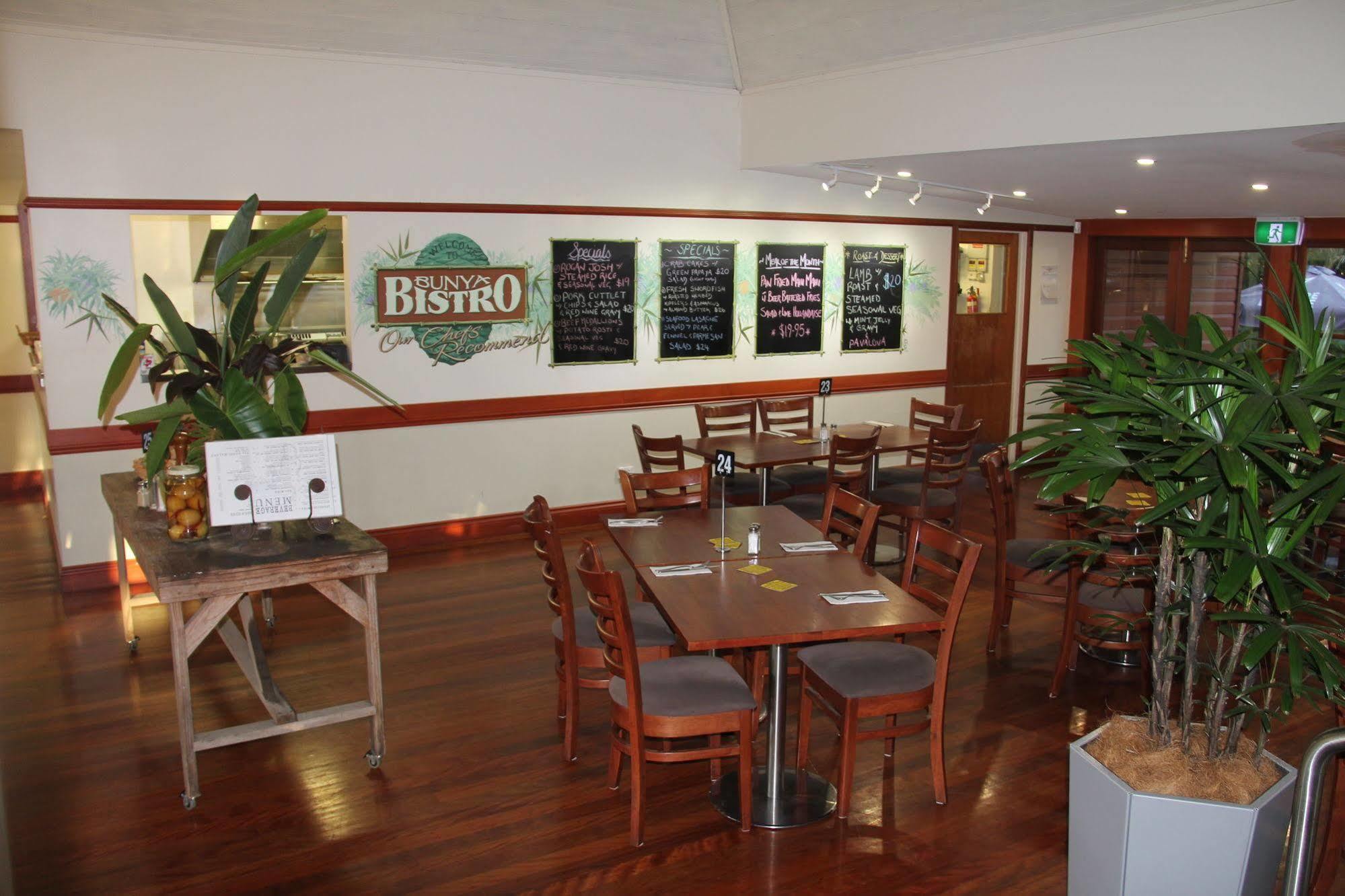 Maleny Hotel ภายนอก รูปภาพ